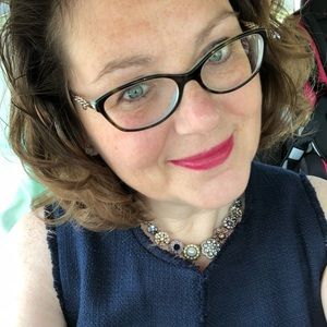 I’m your poshmark seller!